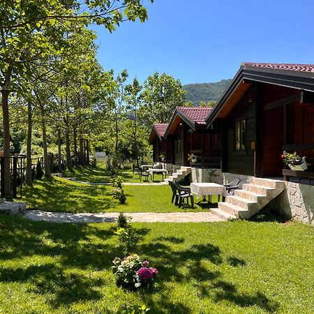 Orahovo Cottages เวียร์ปาซาร์ ภายนอก รูปภาพ