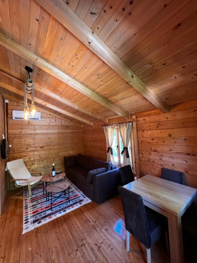 Orahovo Cottages เวียร์ปาซาร์ ภายนอก รูปภาพ