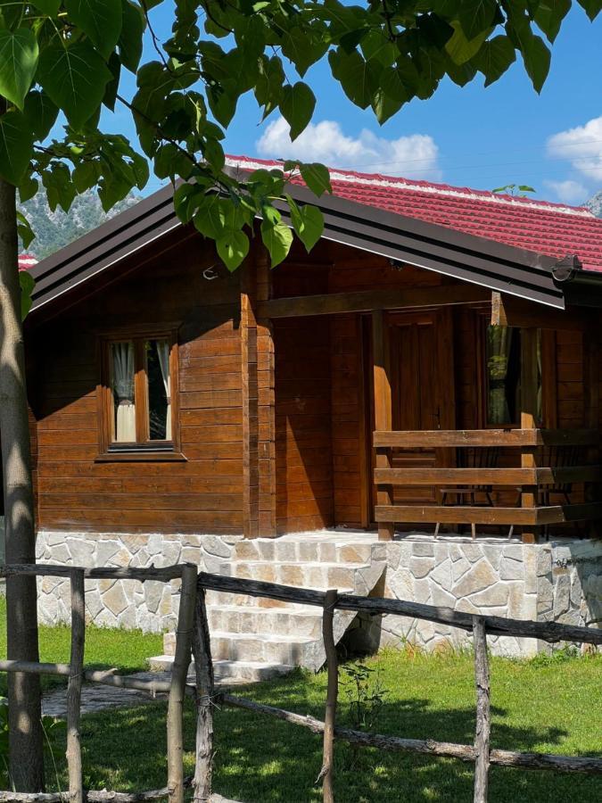 Orahovo Cottages เวียร์ปาซาร์ ภายนอก รูปภาพ