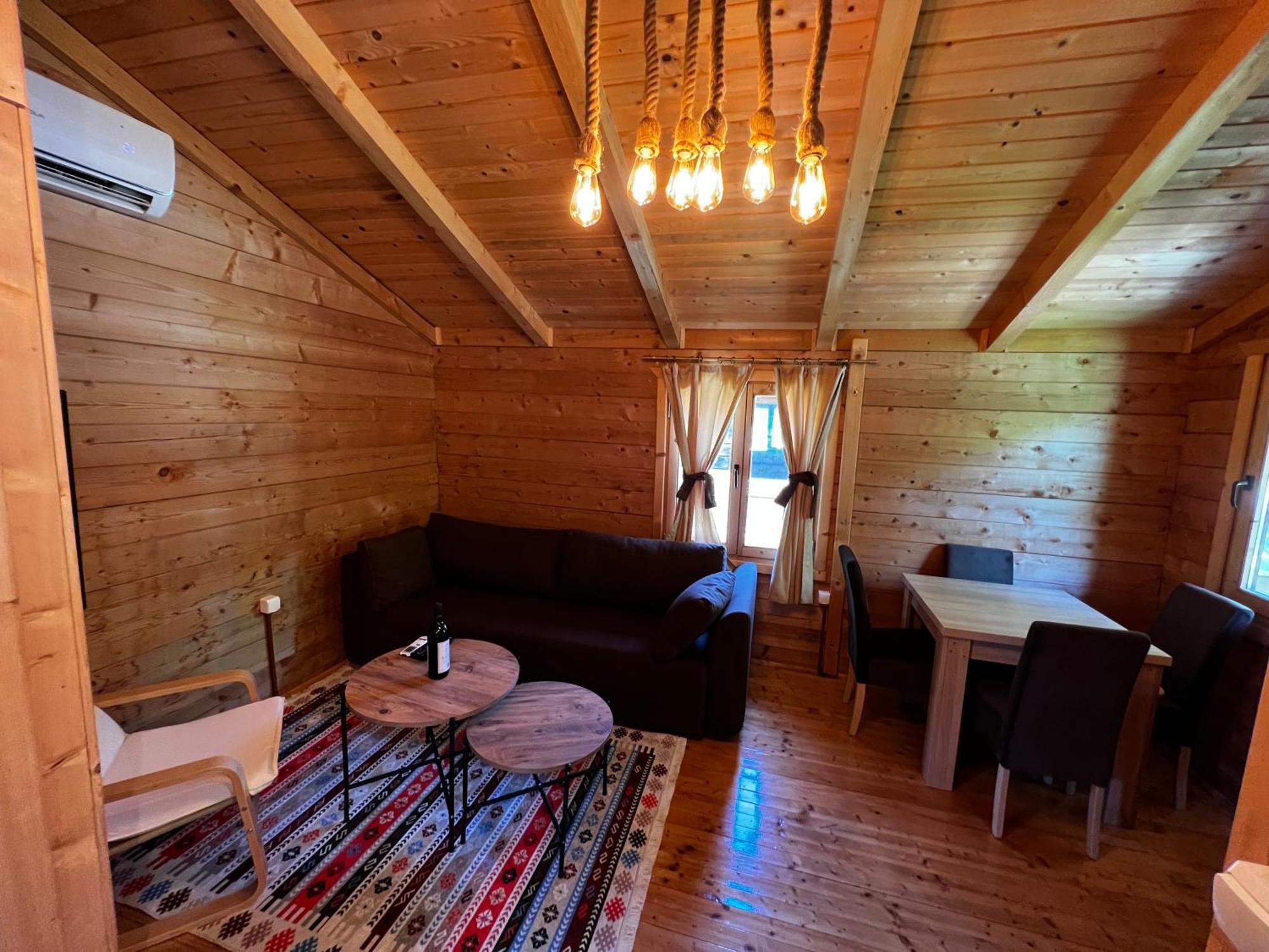 Orahovo Cottages เวียร์ปาซาร์ ภายนอก รูปภาพ