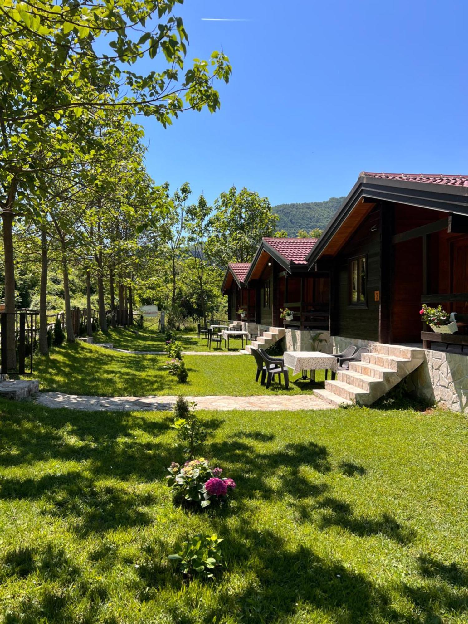 Orahovo Cottages เวียร์ปาซาร์ ภายนอก รูปภาพ