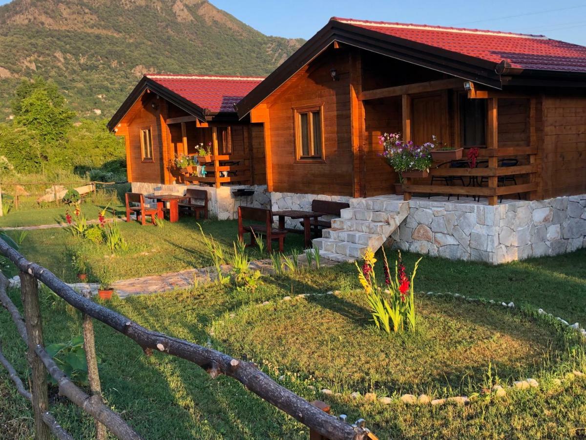 Orahovo Cottages เวียร์ปาซาร์ ภายนอก รูปภาพ